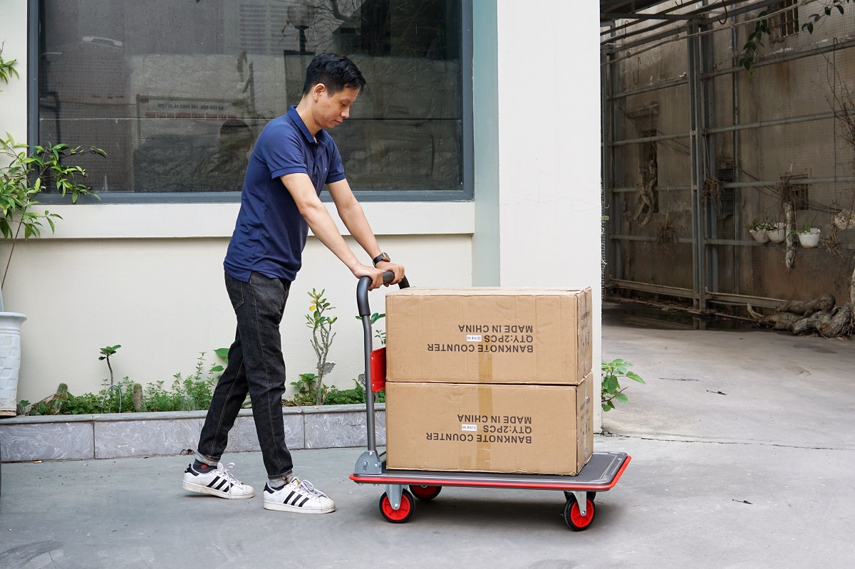 Xe đẩy hàng sàn thép 4 bánh FUJIHOME SH300N
