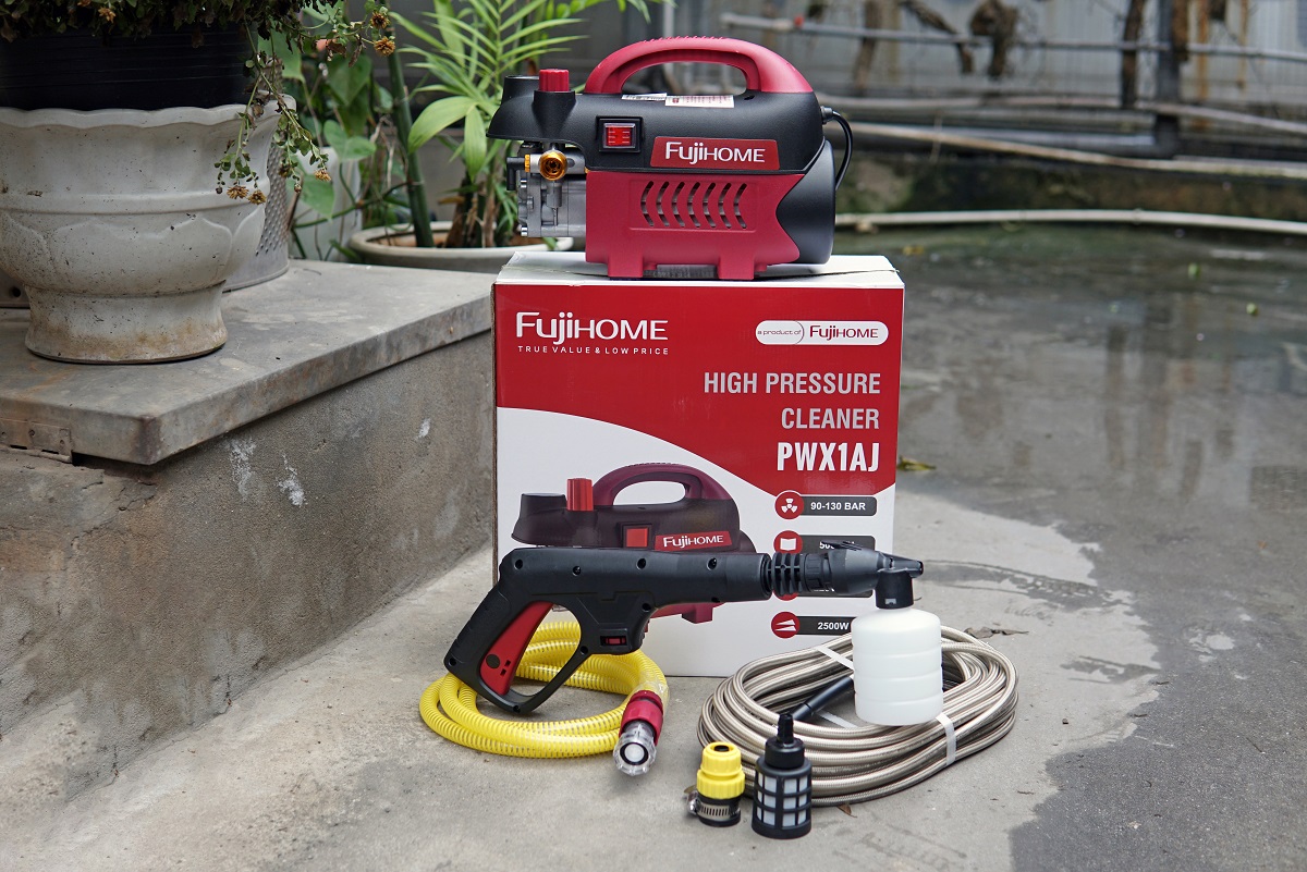 Máy rửa xe mô tơ cảm ứng từ FujiHOME PWX1AJ