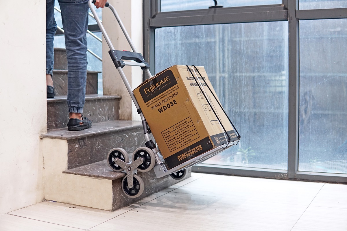 Xe kéo đẩy leo cầu thang 6 bánh rút gọn FUJIHOME CC-6120