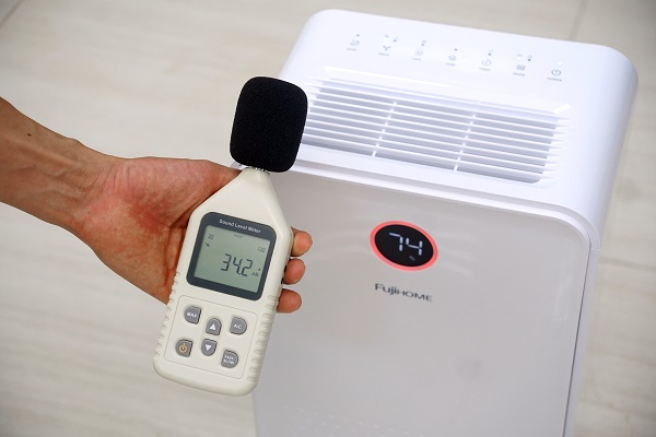 máy hút ẩm Fujihome DH16W