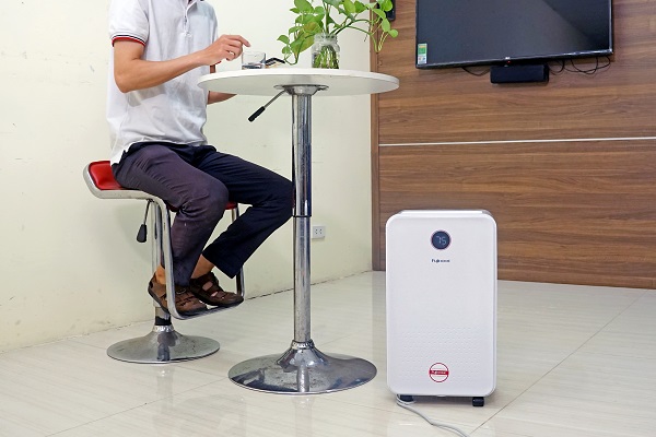 máy hút ẩm Fujihome DH16W