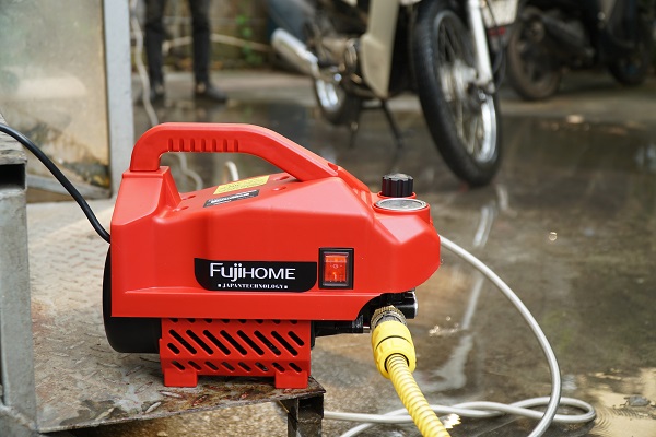 dsc09568 Máy rửa xe mô tơ cảm ứng từ FujiHOME PW02AG